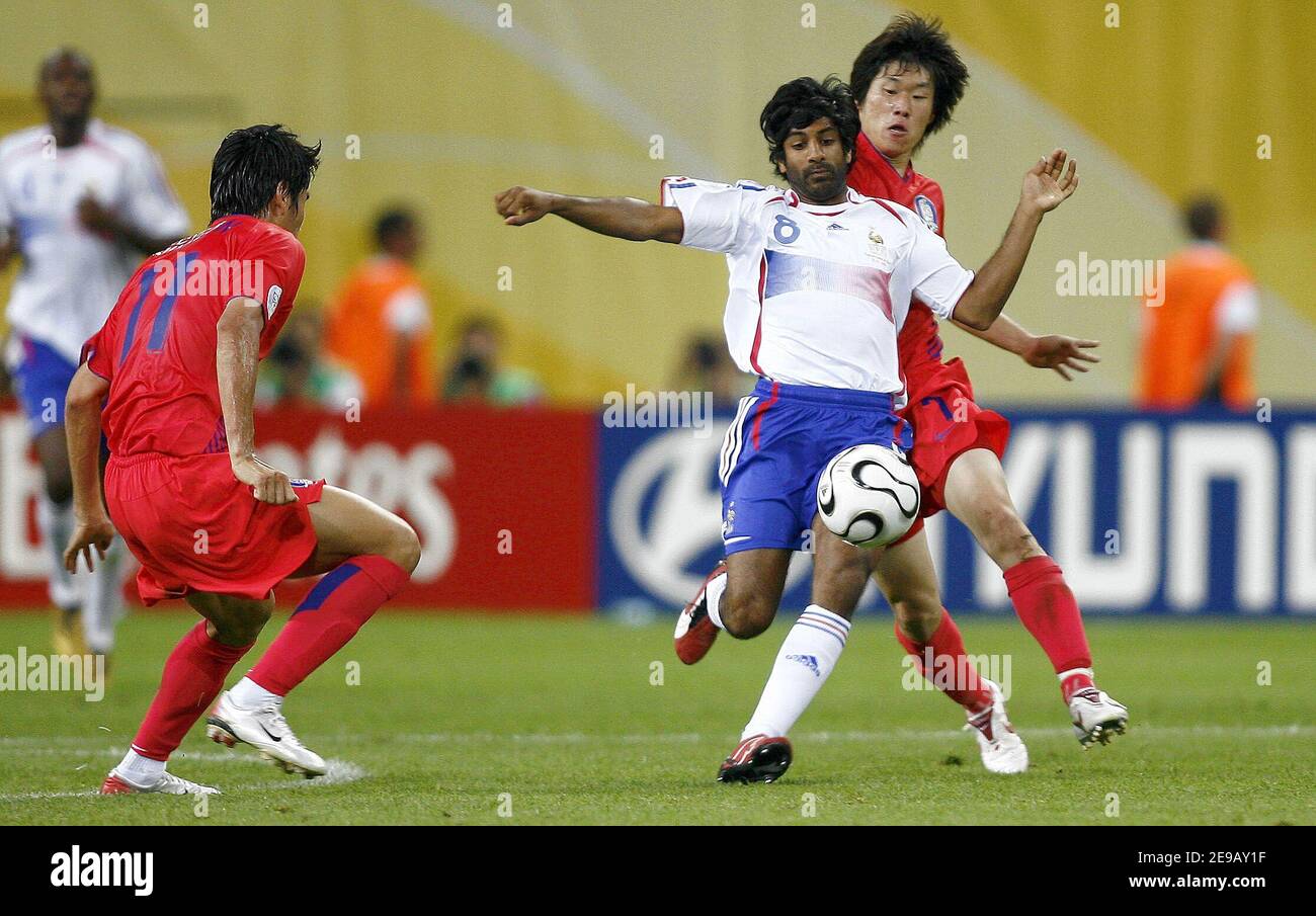 France's Vikash Dhorasso in action during the World Cup 2006, Group G France vs South Korea, in Leipzig, Germany, on June 18, 2006. The game ended in draw 1-1. Photo by Christian Liewig/ABACAPRESS.COM Stock Photo