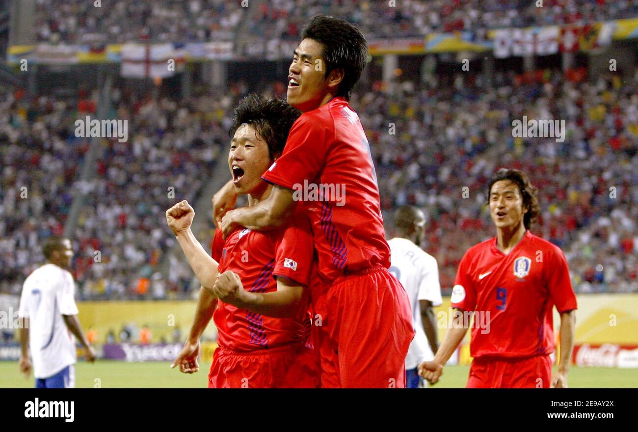 South Korea's Ji-sung Park celebrates his goal during the World Cup 2006, Group G France vs South Korea, in Leipzig, Germany, on June 18, 2006. The game ended in draw 1-1. Photo by Christian Liewig/ABACAPRESS.COM Stock Photo