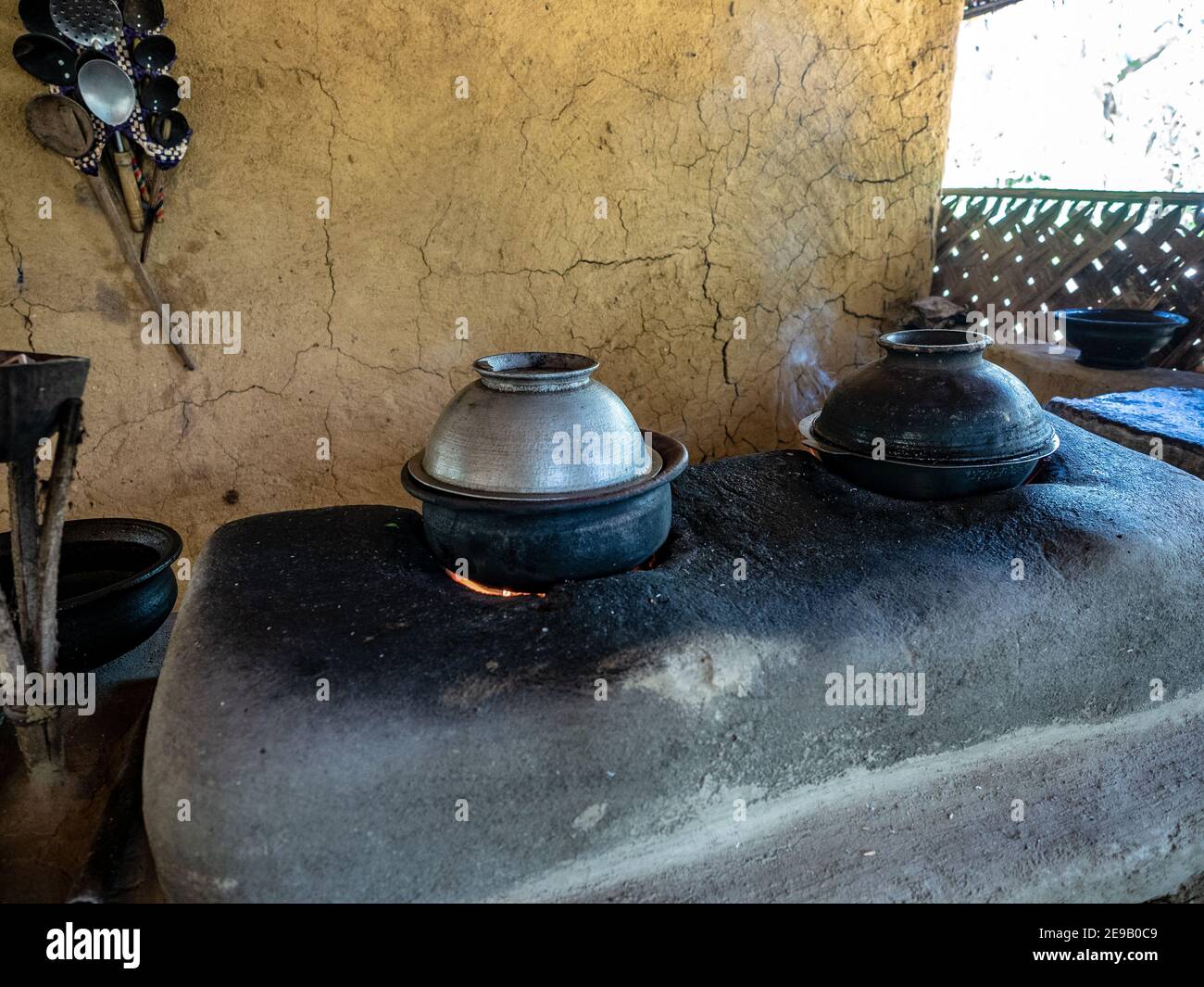 HIRIWADUNNA, SRI LANKA March 10, 2019 Traditional outdoor kitchen in