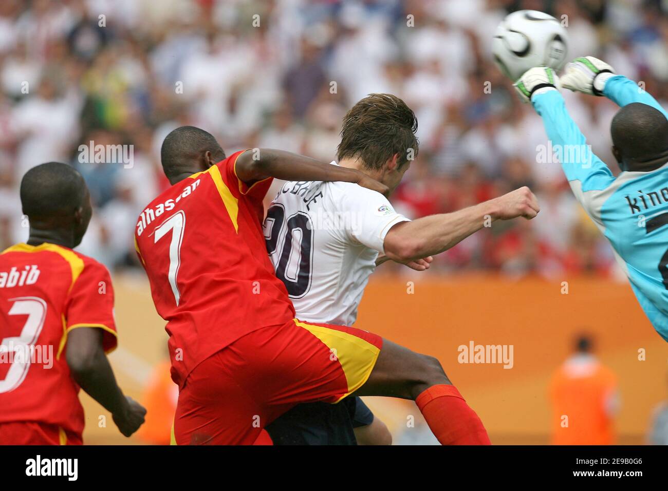 Ghana goalkeeper richard kingston hires stock photography and images Alamy