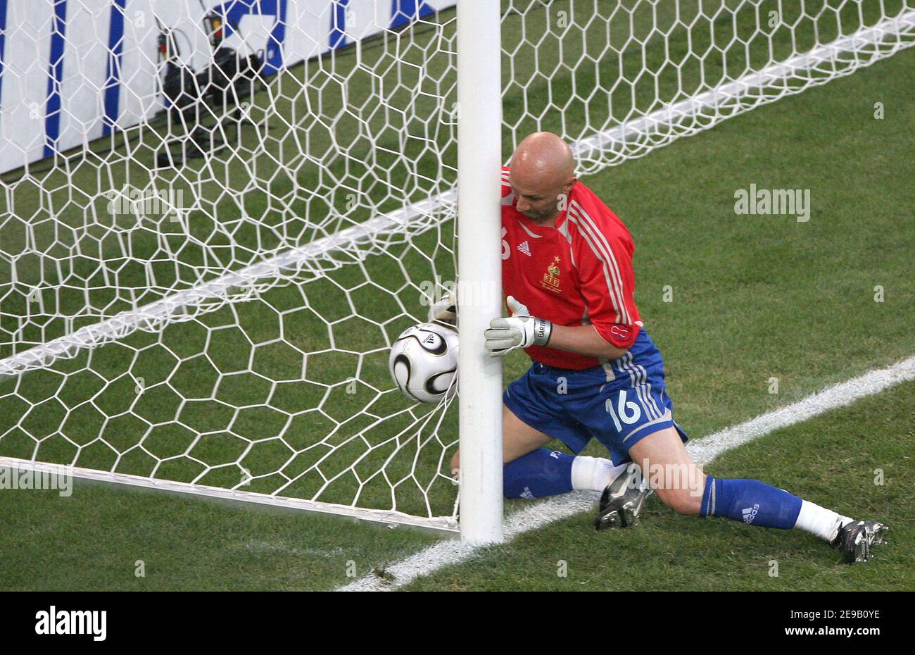 Carte Panini Fabien Barthez - France - Coupe Du Monde 2006 - N°456 - Near Mint