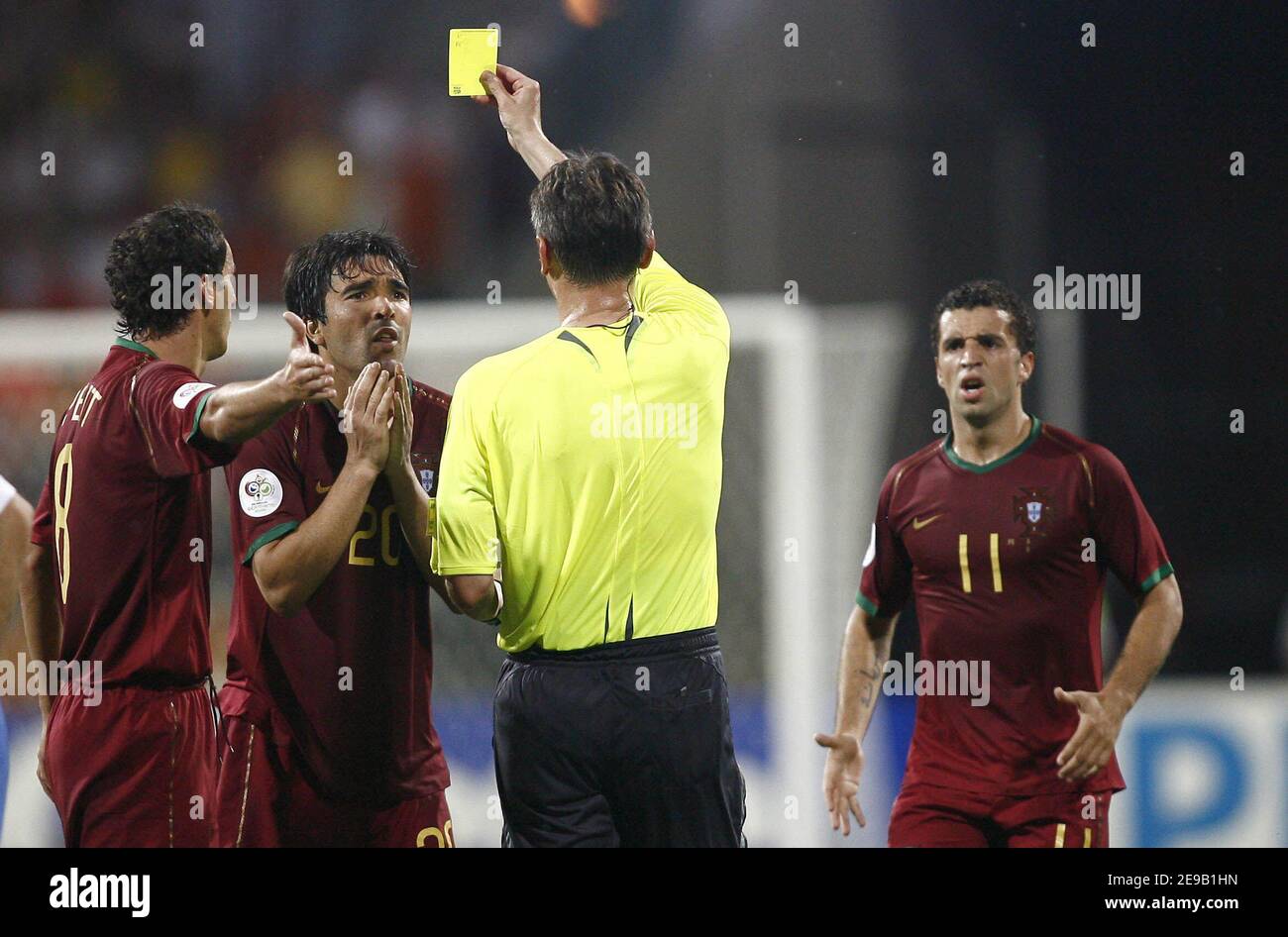 Portugal's Deco receives a yellow card during the World Cup 2006, second round, Portugal vs Hollande, at the Easy-Credit-Stadion, in Nuremberg, Germany, on June 25, 2006. Portugal won 1-0. Photo by Christian Liewig/ABACAPRESS.COM Stock Photo