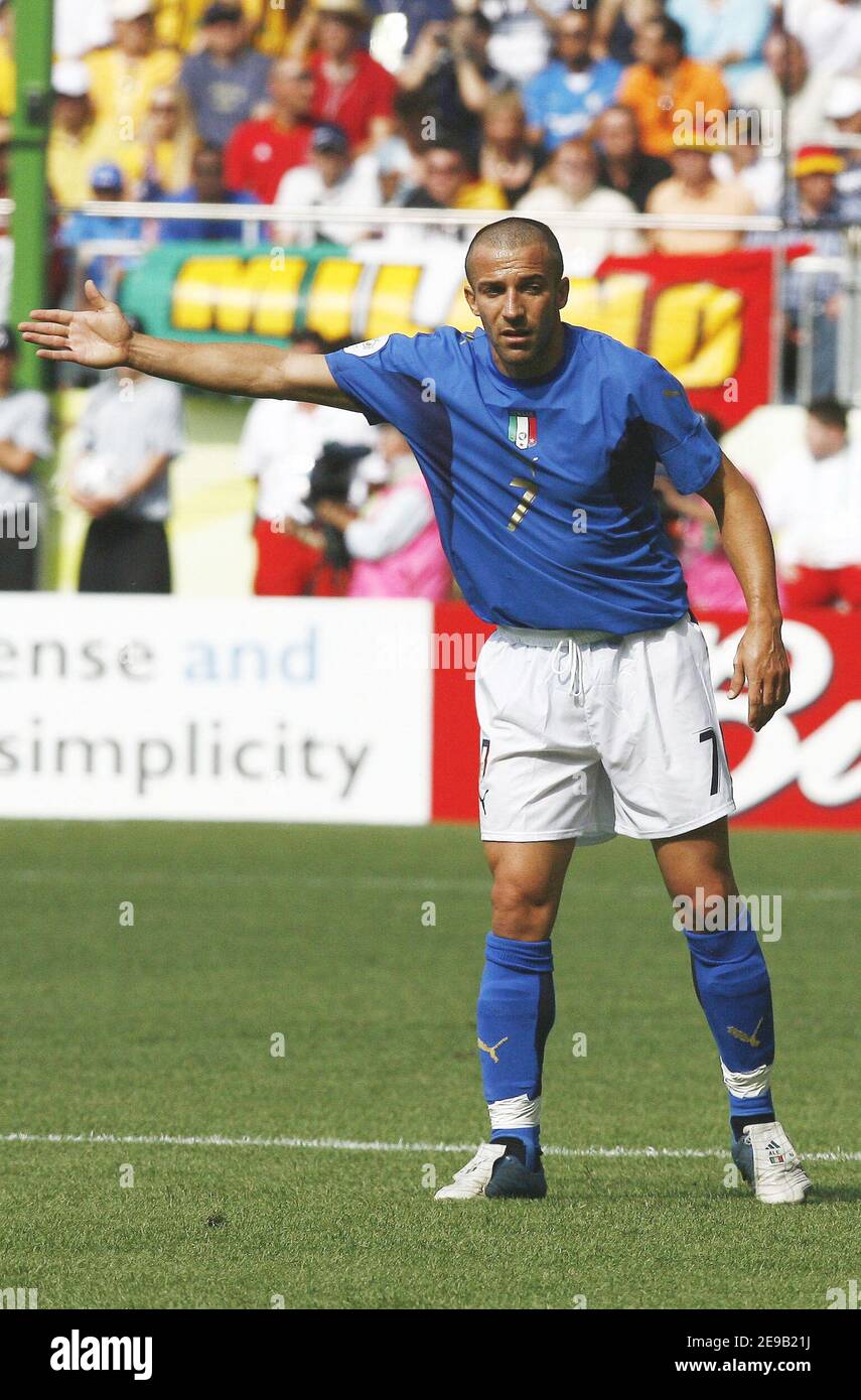 Italy's Alessandro Del Piero during the World Cup 2006, Second round, Australia vs Italy at the Fritz-Walter-Stadion in Kaiserslautern, Germany on June 26, 2006. Italy won 1-0 on a last-minute penalty kick. Photo by Christian Liewig/ABACAPRESS.COM Stock Photo
