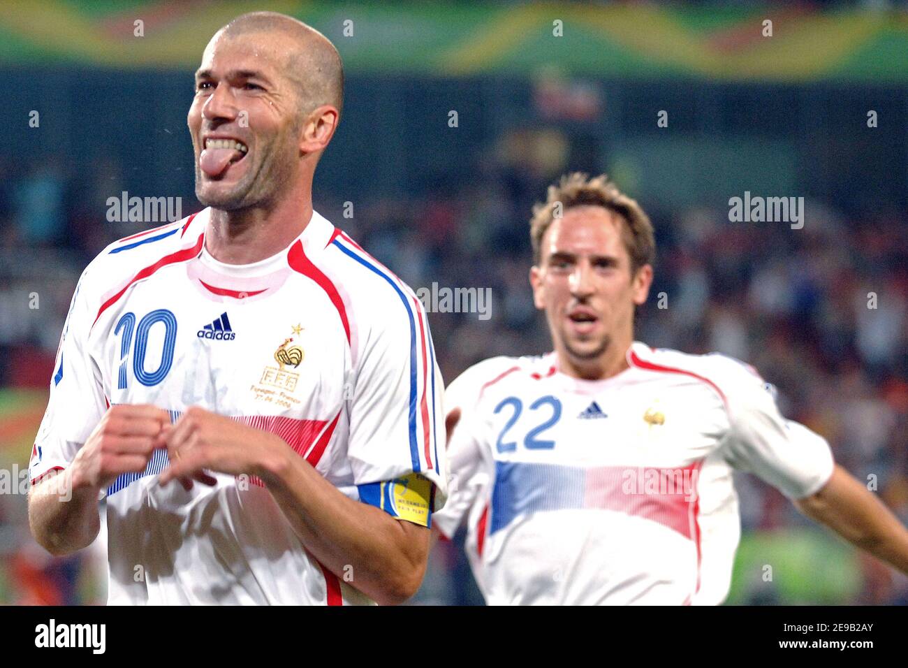 スペインvsフランス '06 ドイツWC ベスト16 at HANNOVER France's Zinedine Zidane celebrates his goal during the World Cup