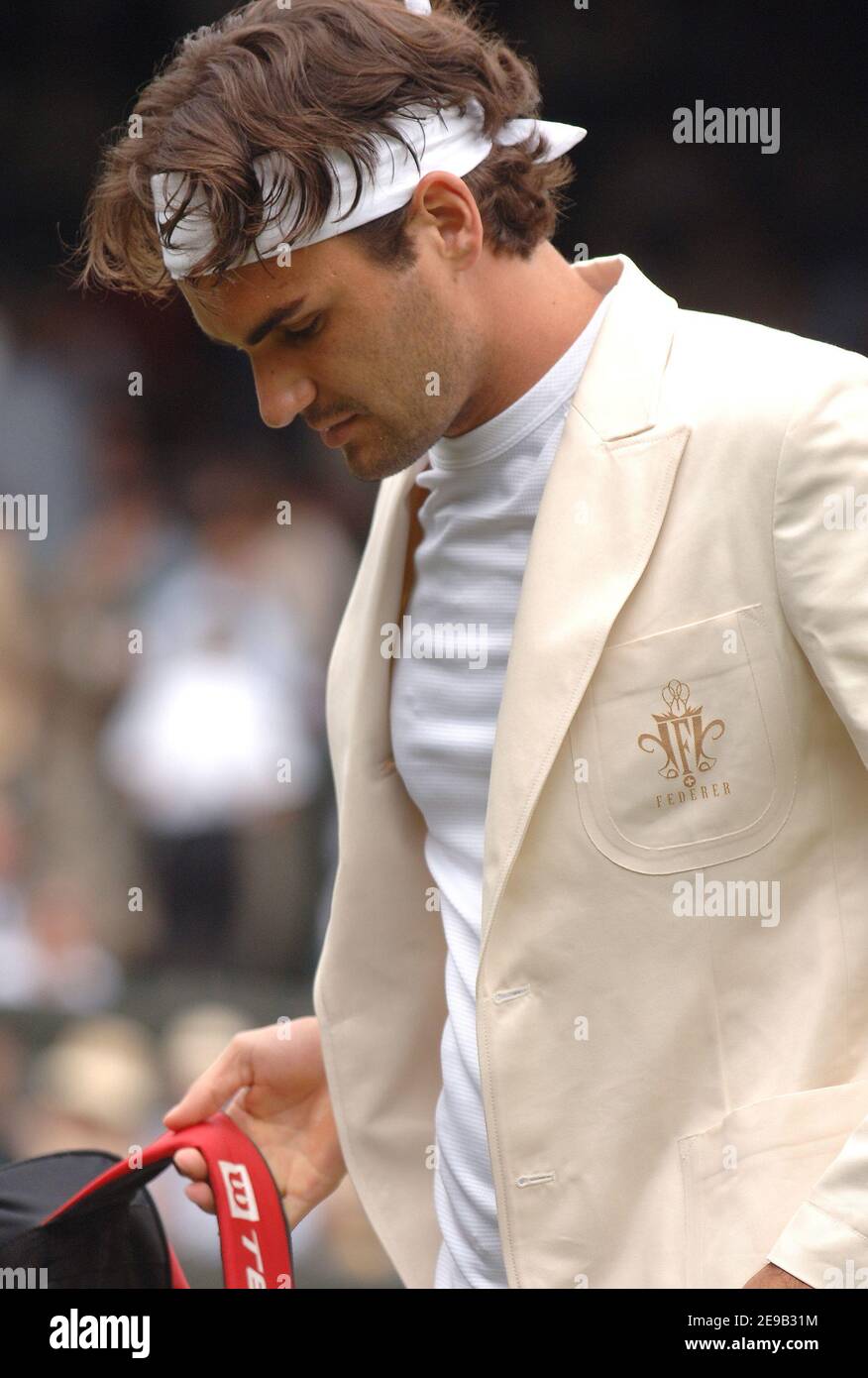 federer wimbledon shirt