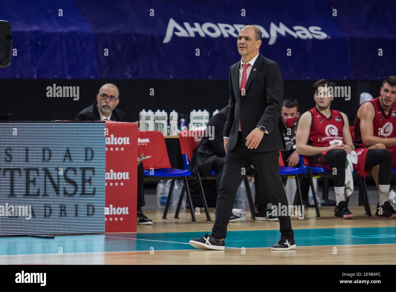 Madrid, Spain. 03rd Feb, 2021. Coach Sergio Hernández during Casademont Zaragoza victory over Movistar Estudiantes 73 - 79 in Liga Endesa regular season game (day 19) celebrated in Madrid (Spain) at Wizink Center. February 3rd 2021. (Photo by Juan Carlos García Mate/Pacific Press) Credit: Pacific Press Media Production Corp./Alamy Live News Stock Photo