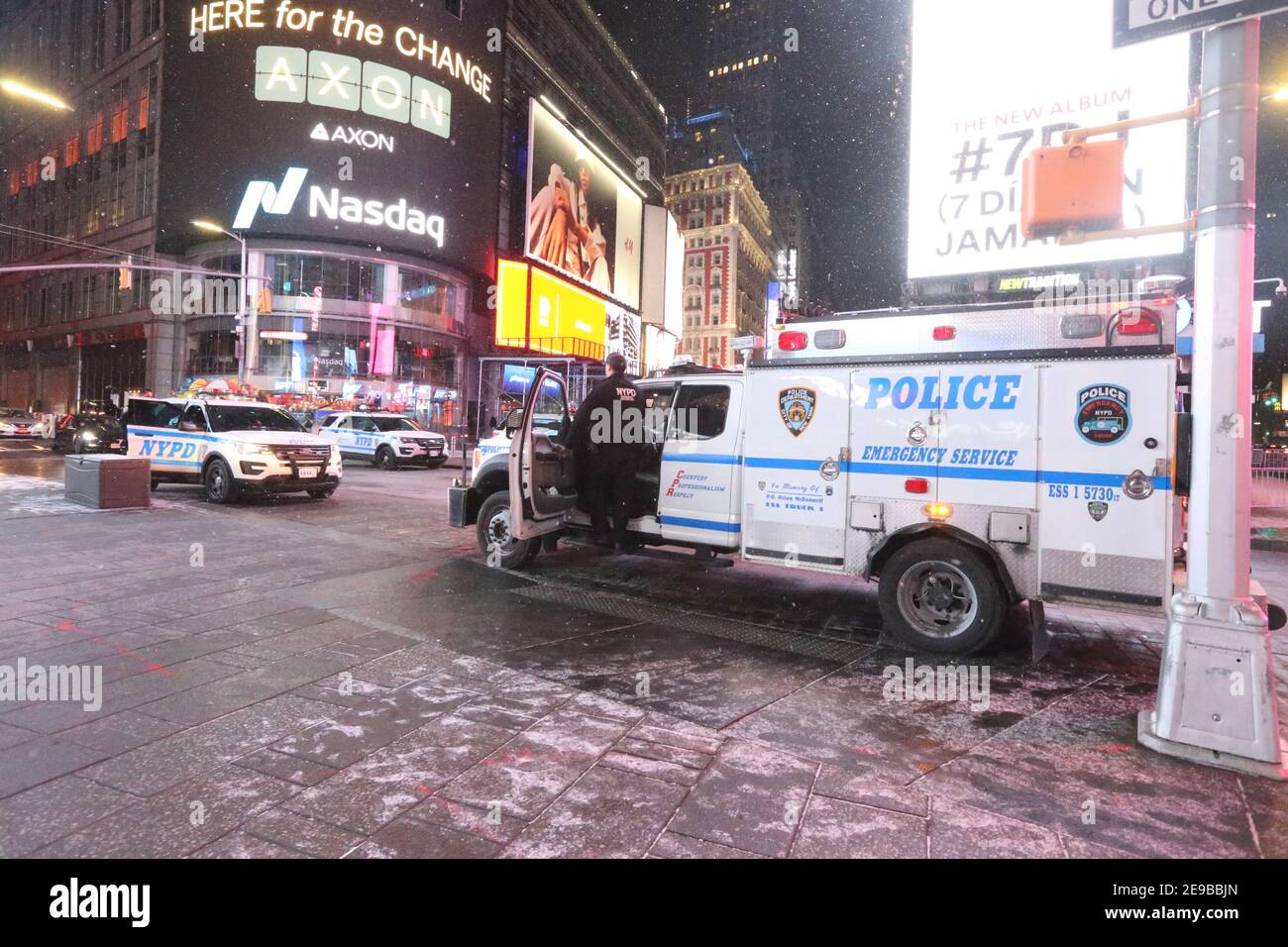 New York City USA NYPD ESU Unit in Times Square Stock Photo