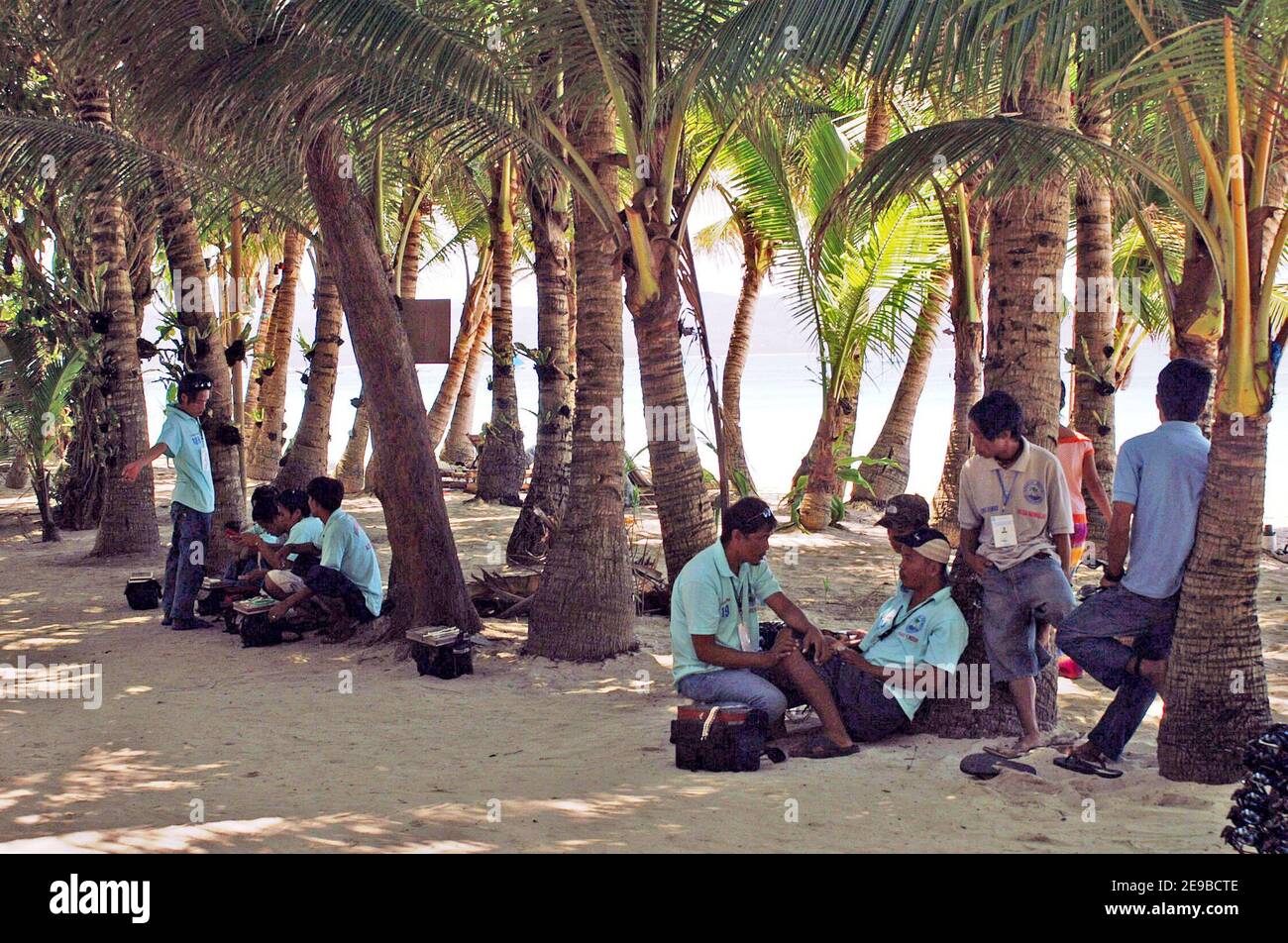 Boracay tourism problem hires stock photography and images Alamy
