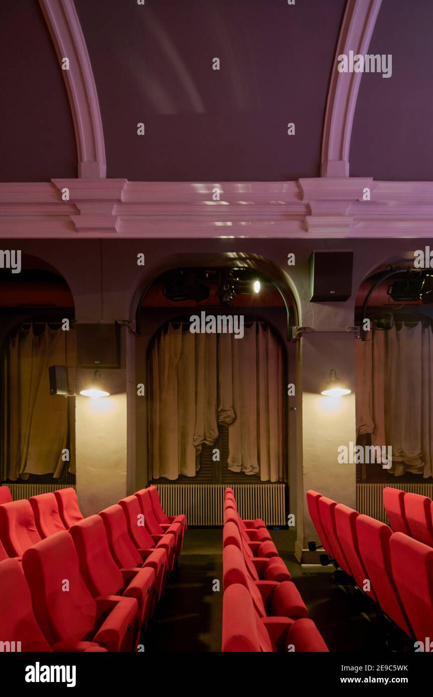 Apollo Saal High Resolution Stock Photography and Images Alamy