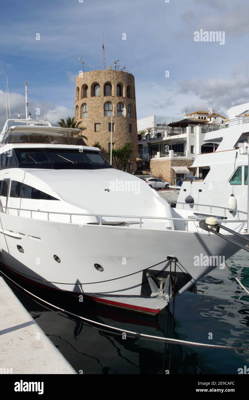 Puerto Banus marina with luxury yachts, Marbella, Spain Stock Photo - Alamy