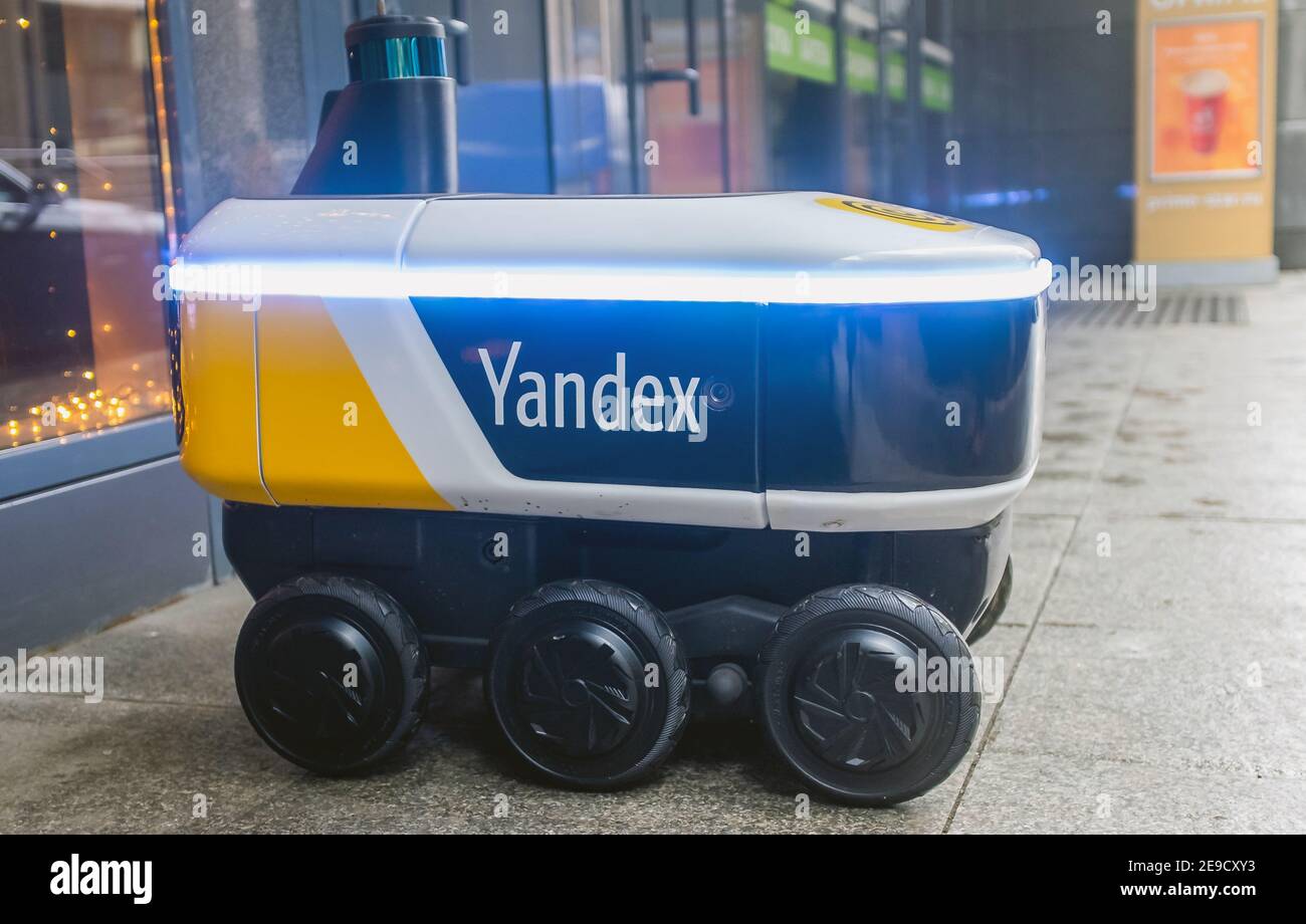 Drone delivering package autonomous logistics hi-res stock photography ...