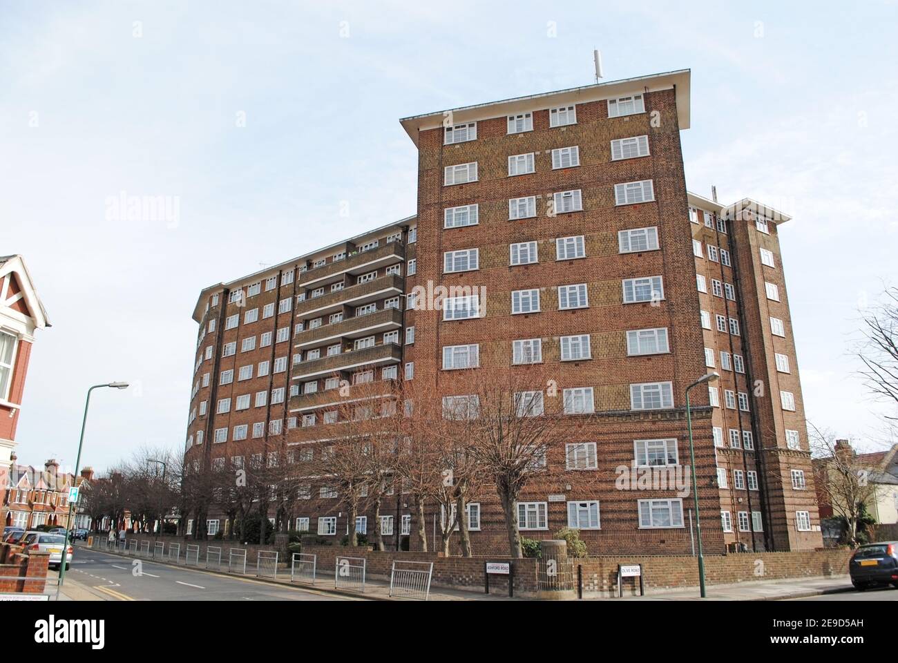 Ashford Court - A block of flats in Cricklewood, North London, UK Stock  Photo - Alamy