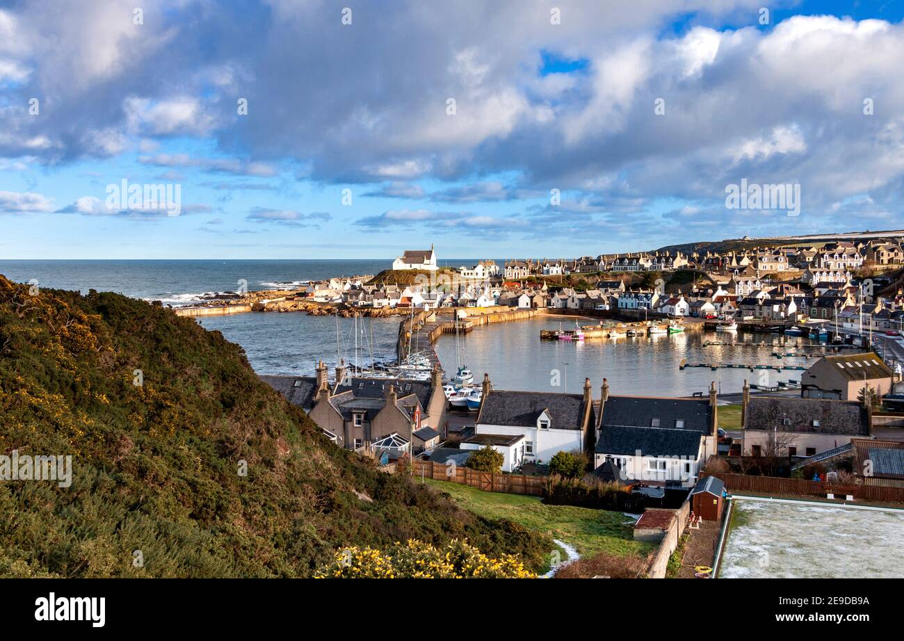 FINDOCHTY MORAY COAST SCOTLAND VIEW ACROSS THE HARBOUR FROM THE WAR MEMORIAL HILL Stock Photo