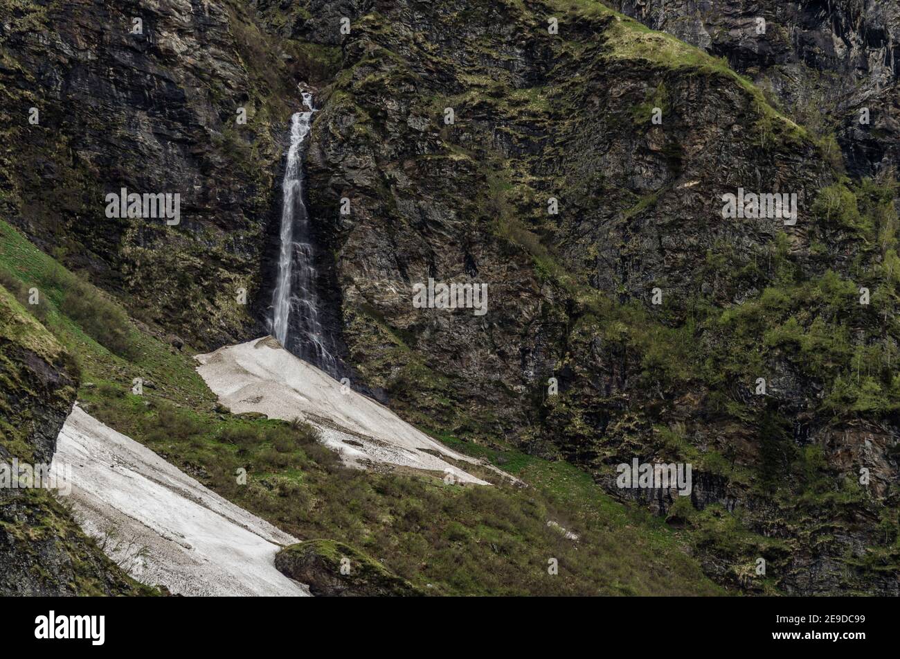 Beautiful waterfall small creek hi-res stock photography and images - Alamy