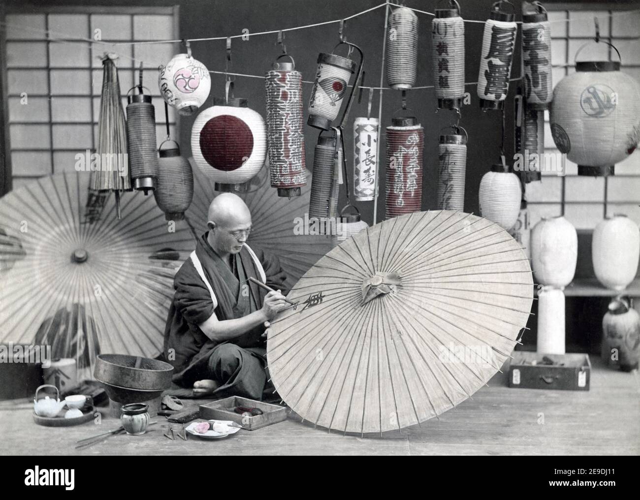 Late 19th century photograph Umbrella maker, Japan, c.1880's Stock