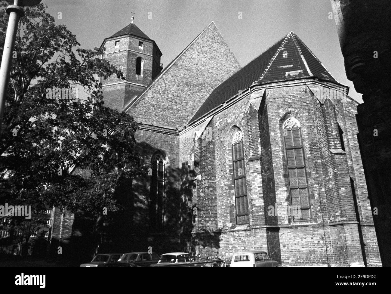 15 October 1984, Saxony, Eilenburg: The Nikolaikirche in autumn 1984 in Eilenburg. Exact date of recording not known. Photo: Volkmar Heinz/dpa-Zentralbild/ZB Stock Photo
