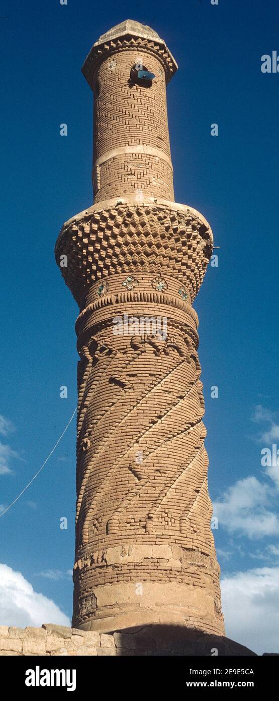 minaret of funerary mosque, Zafar Dhibin, Yemen Stock Photo