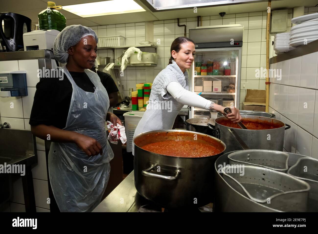 Check in hotel africa hi-res stock photography and images - Alamy