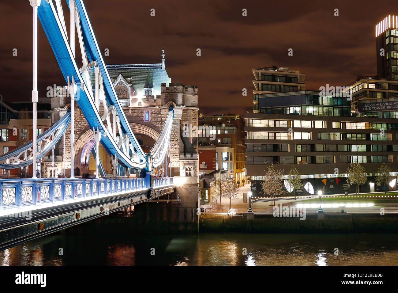 Towerbridge illuminated at night, London, England Stock Photo