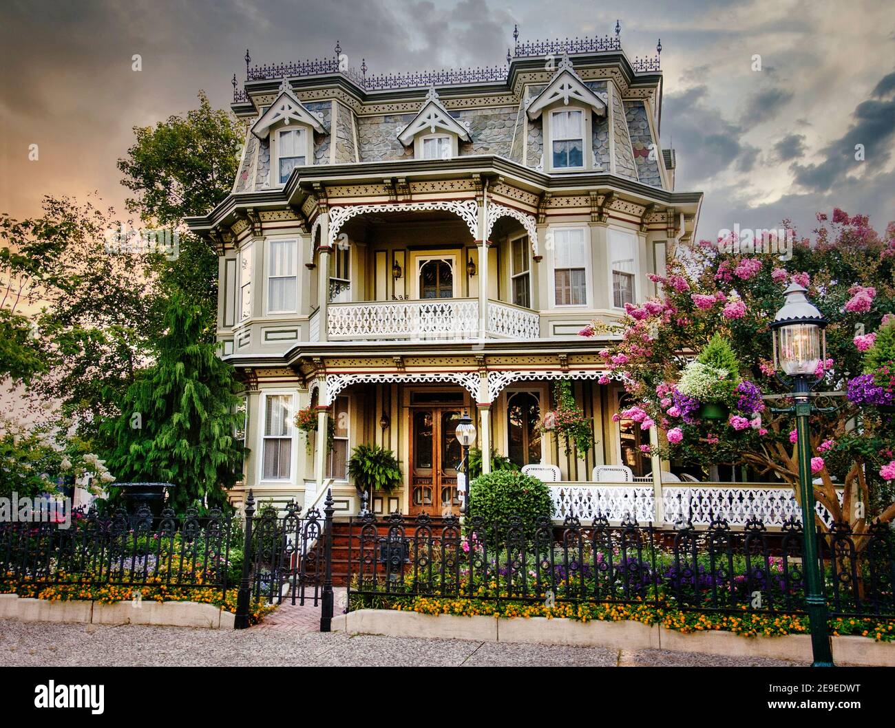 Beautiful victorian house in hi-res stock photography and images - Alamy