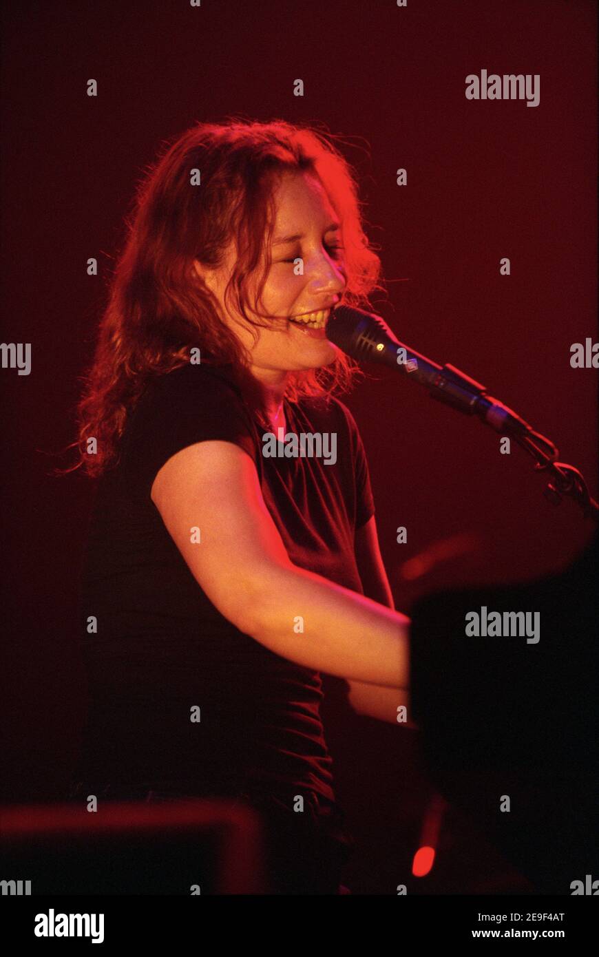 Tori amos 1998 hi-res stock photography and images - Alamy