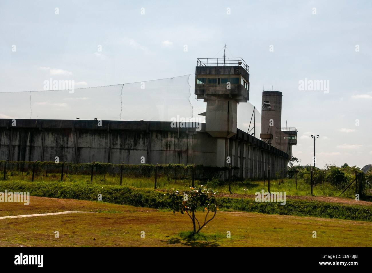 The prison guard tower at Penitenciária I 'Jose Parada Neto' de Guarulhos - Penitenciaria I de Guarulhos (Penitentiary I 'Jose Parada Neto' of Guarulh Stock Photo