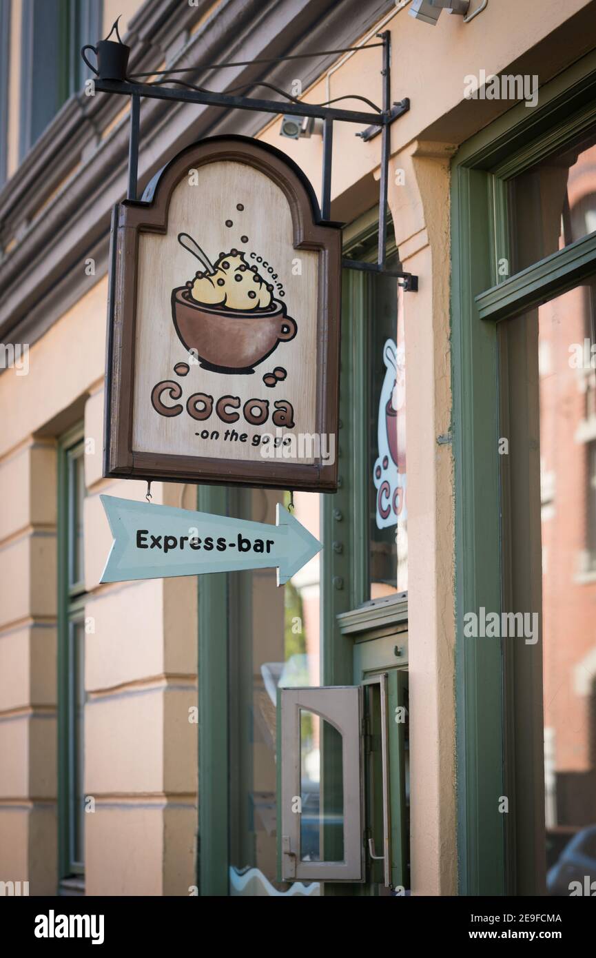 Cafe at gate hires stock photography and images Alamy
