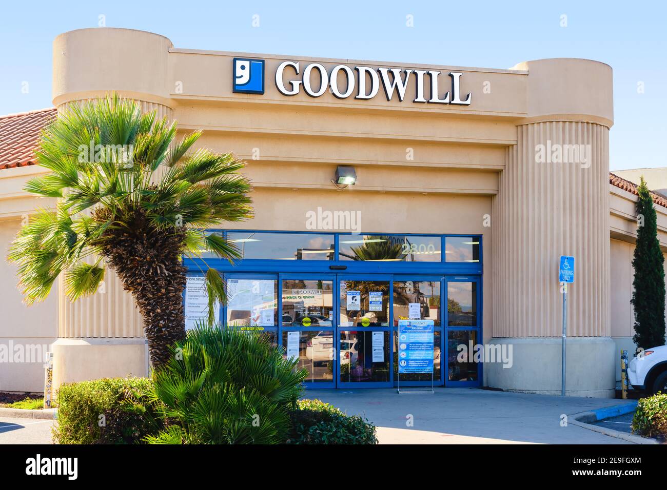 Goodwill store hires stock photography and images Alamy