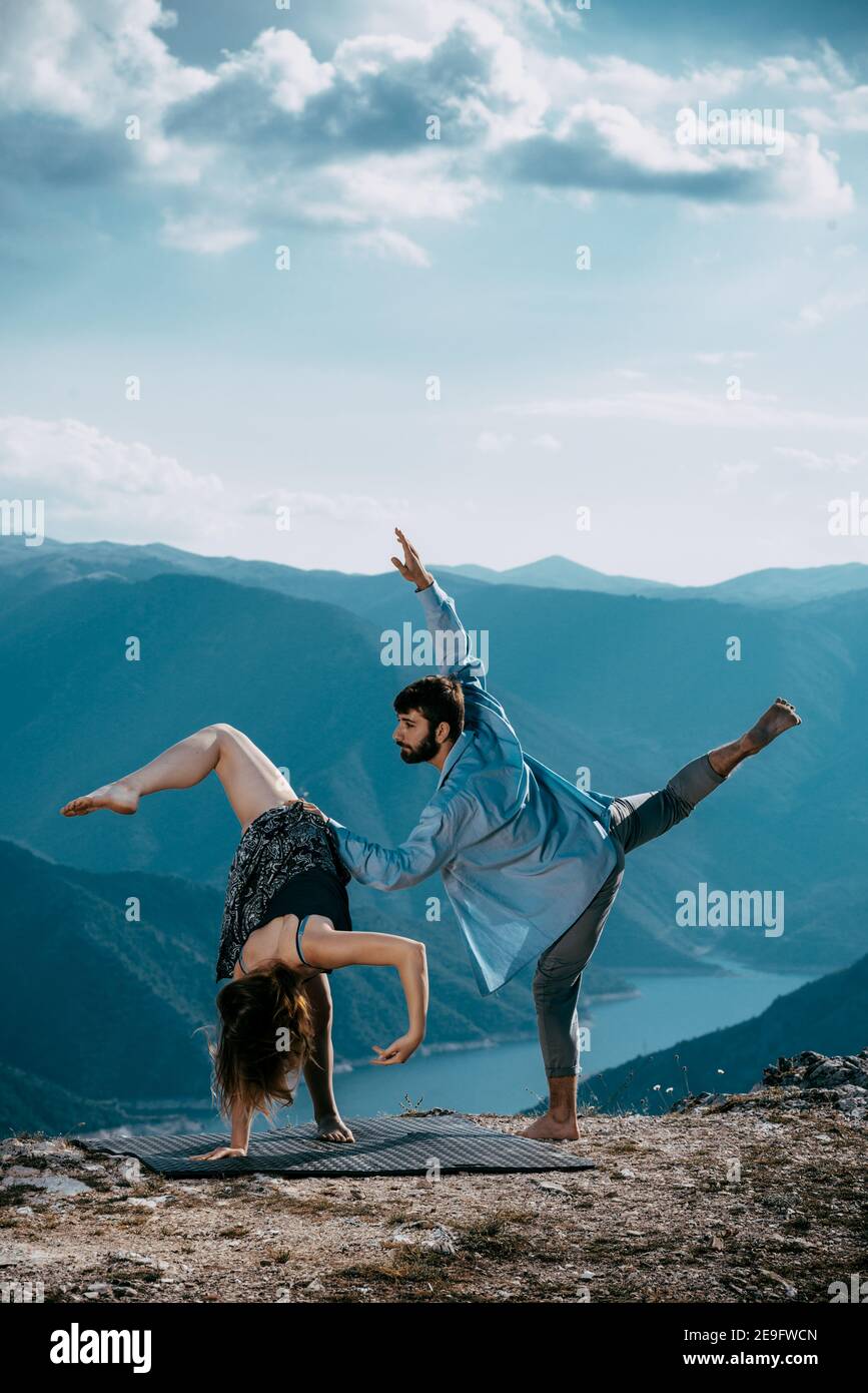 Sensual couple performing an artistical and emotional contemporary