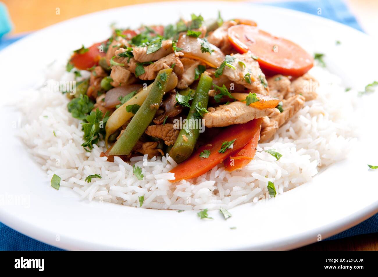 honey garlic chicken stir fry Stock Photo - Alamy