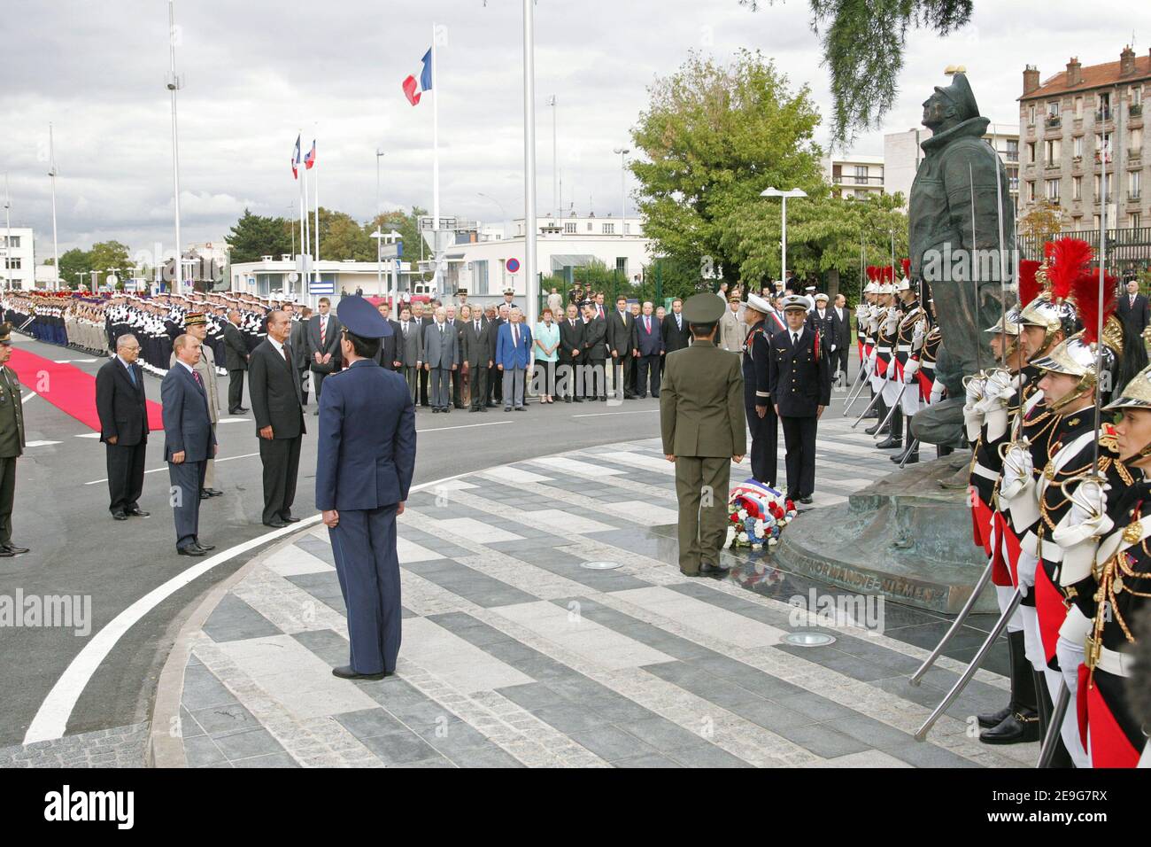 French President Jacques Chirac and President of Russia Vladimir Putin during the Normandie-Niemen monument unveiling ceremony in Le Bourget on september 22, 2006. The monument honours the squadron of French and Russian pilots who fought together against the Nazis in World War II. Photo by Mousse/ABACAPRESS.COM Stock Photo