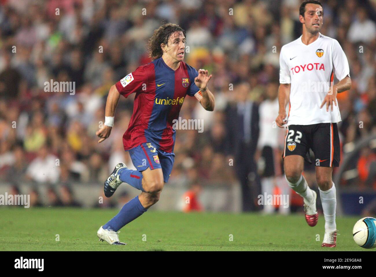 Barcelona's Carles Puyol during the Spanish primera league, FC Barcelona vs Valencia CF, at the Nou Camp Stadium, in Barcelona, Spain, on September 24, 2006. The game ended in a draw 1-1. Photo by Manuel Blondeau/Cameleon/ABACAPRESS.COM Stock Photo