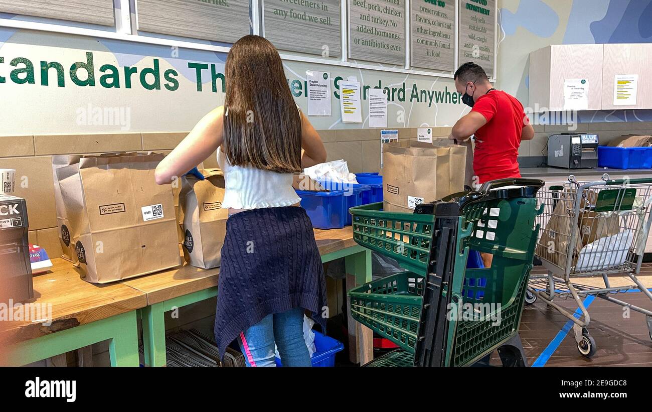 Orlando, FL USA January 24, 2021 Amazon Prime Fresh employees