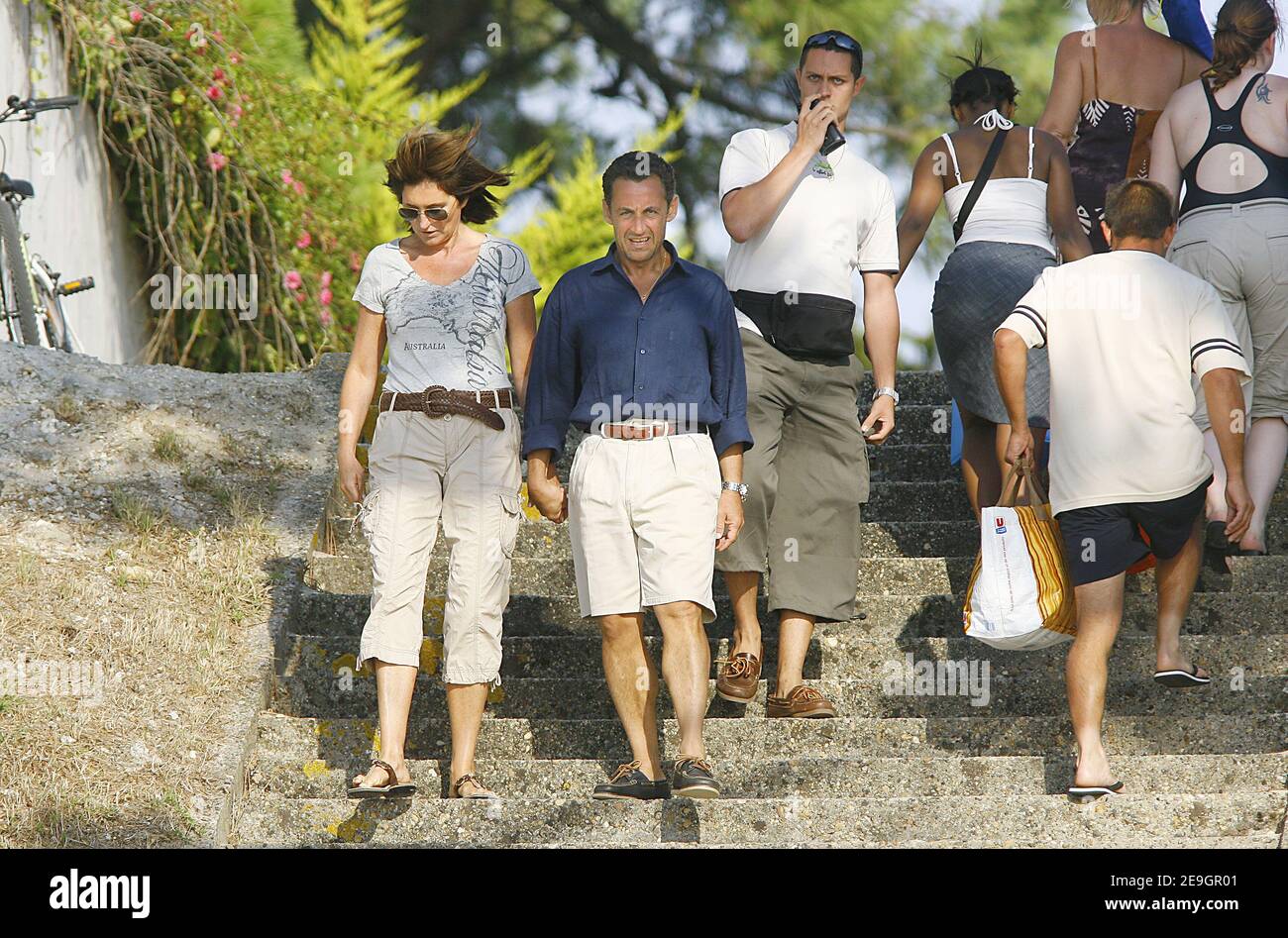 Star Tracks: Rihanna, Shawn Mendes, Constance Wu, More [PHOTOS], image size:1300x947