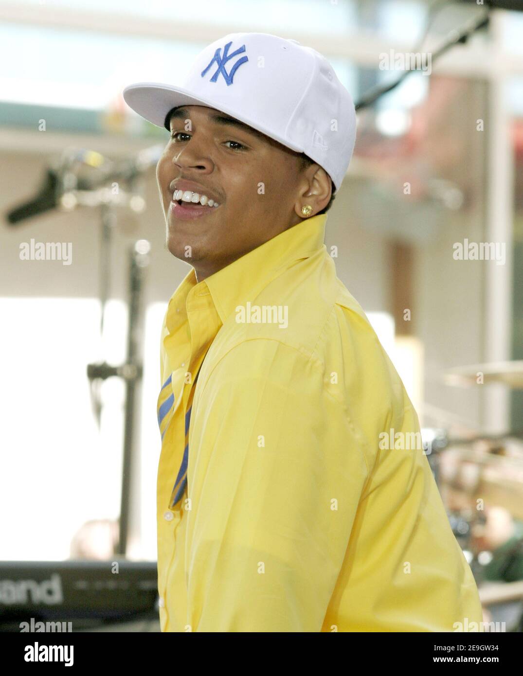 Chris Brown performs on NBC's Today Show Toyota Concert Series held at  Rockefeller Plaza on August 11, 2006 in New York. Photo by Donna  Ward/ABACAPRESS.COM Stock Photo - Alamy