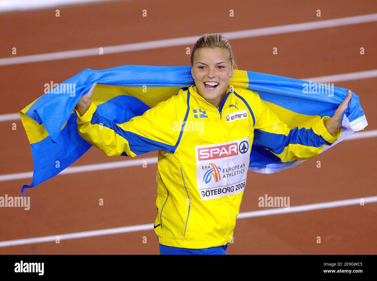 Sweden's Susanna Kallur celebrates after winning the Women's 100m Hurdles final at the European Track and Field Championships, in Goteborg, Sweden, on August 11, 2006. Photo by Guibbaud-Kempinaire/Cameleon/ABACAPRESS.COM Stock Photo