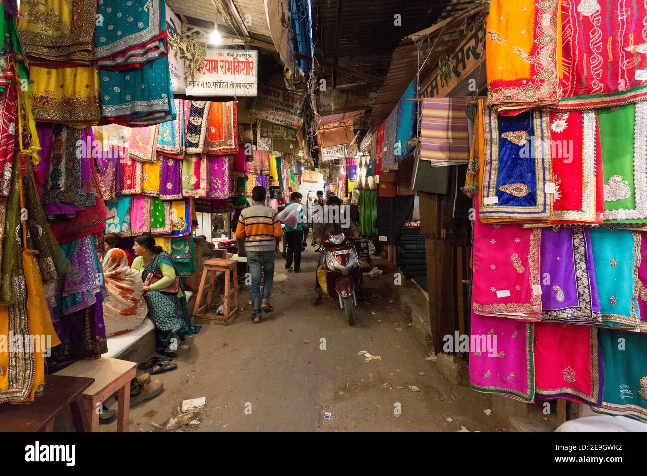 India Jaipur Sari Market in Old City Stock Photo Alamy