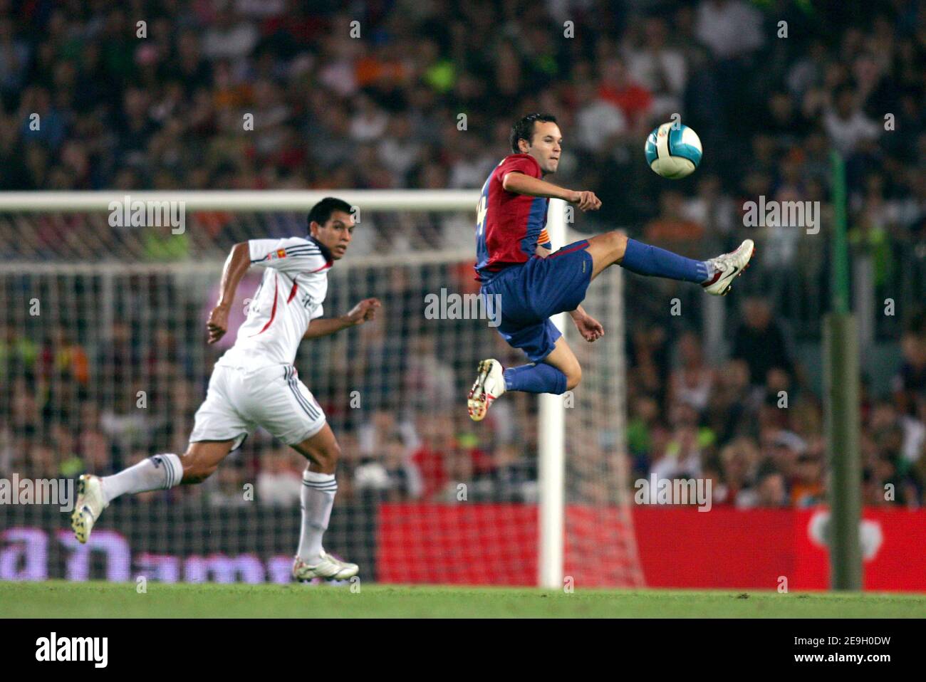 Barcelona's Andres Iniesta in action during the Gamper trophy, FC Barcelona vs Bayern at Nou Camp, in Barcelona, Spain, on August 22, 2006. Barcelona won 4-0. Photo by Manuel Blondeau/Cameleon/ABACAPRESS.COM Stock Photo