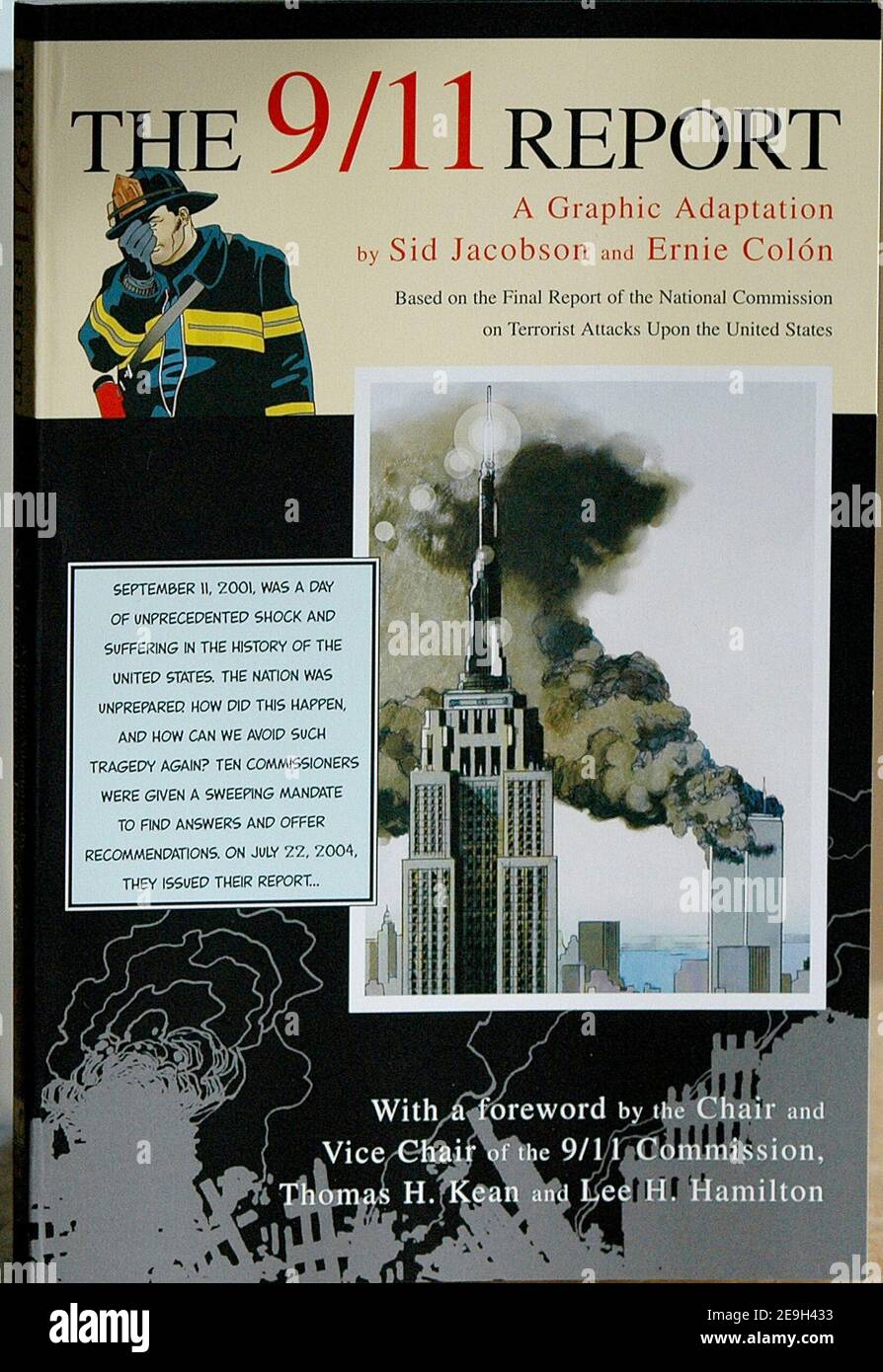 As The Fifth Anniversary Of 9 11 Approaches A Comic Book Version Of The 9 11 Report Hits The Stores In Washington Dc Usa On August 28 06 Its Creators Ernie Colon And