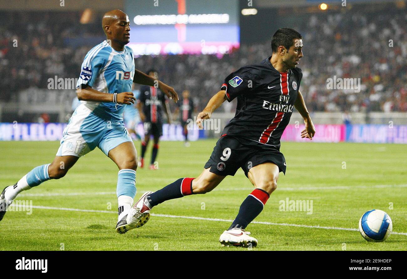327 Pauleta Psg 2006 Stock Photos, High-Res Pictures, and Images - Getty  Images
