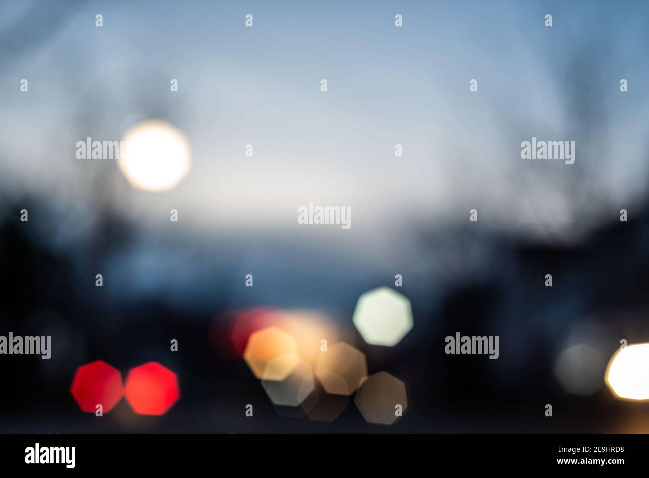 Blurry street lights hi-res stock photography and images - Alamy
