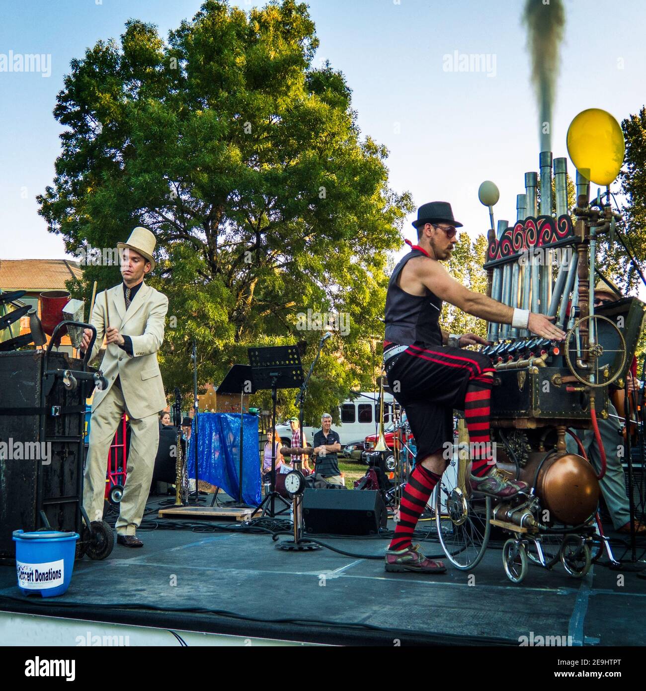 Wanderlust Circus Orchestra performing at Sellwood Riverside Park in Portland - 08/04/2014 Stock Photo