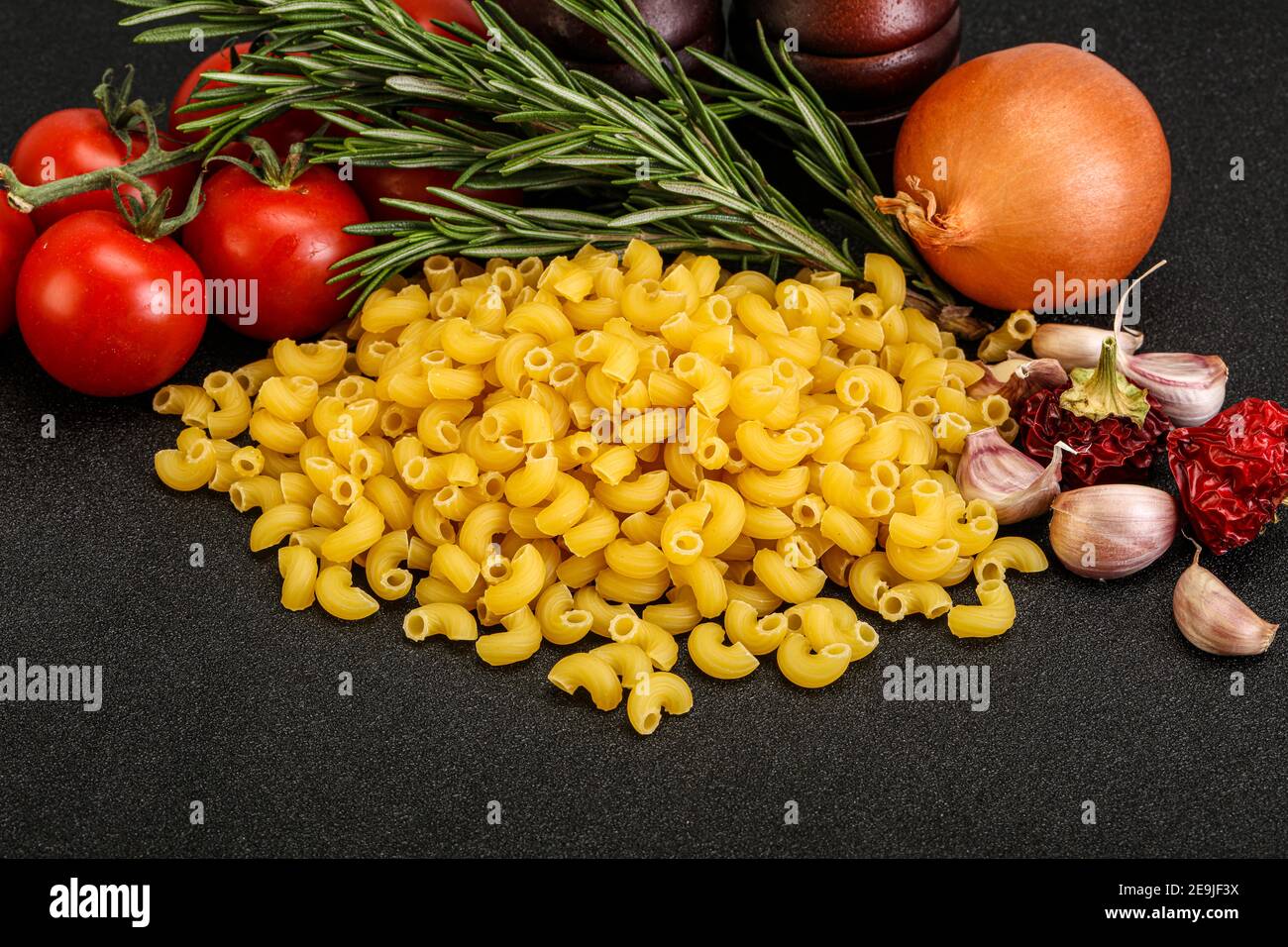 Dry chifferi rigati hi-res stock photography and images - Alamy