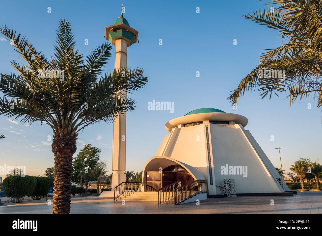 Beautiful Masjid In King Fahad Park At Dammam Saudi Arabia With Clear Blue Sky Background View Stock Photo Alamy
