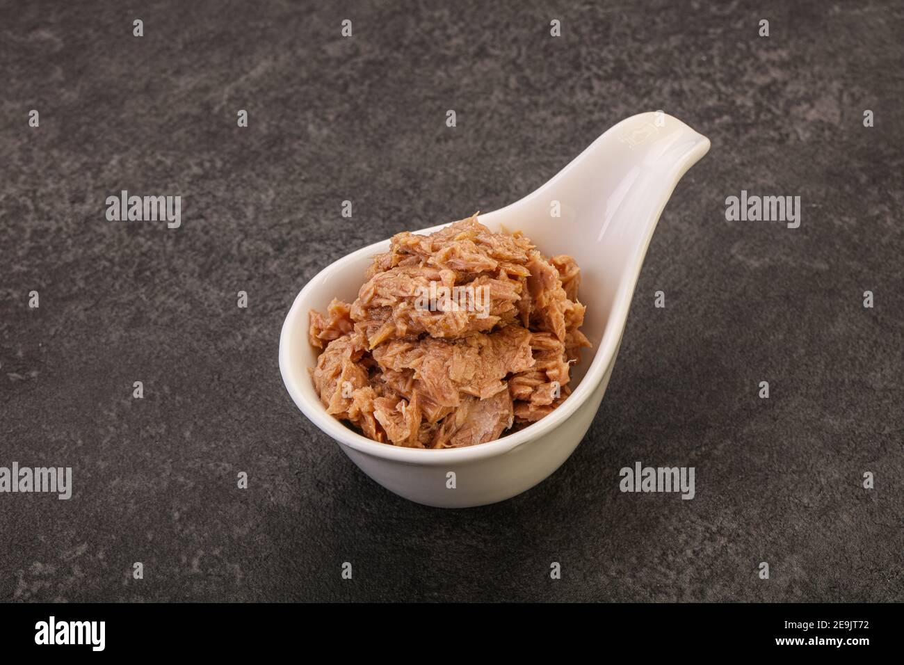 Canned tuna fish fillet for salad Stock Photo Alamy