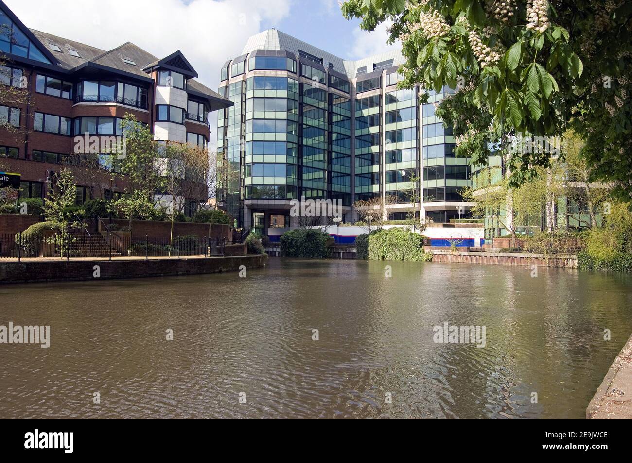 View of the bend in the River Kennet at Abbey Wharf, Reading, Berkshire. Originally used in the 12th century by monks at Reading Abbey, now the site o Stock Photo
