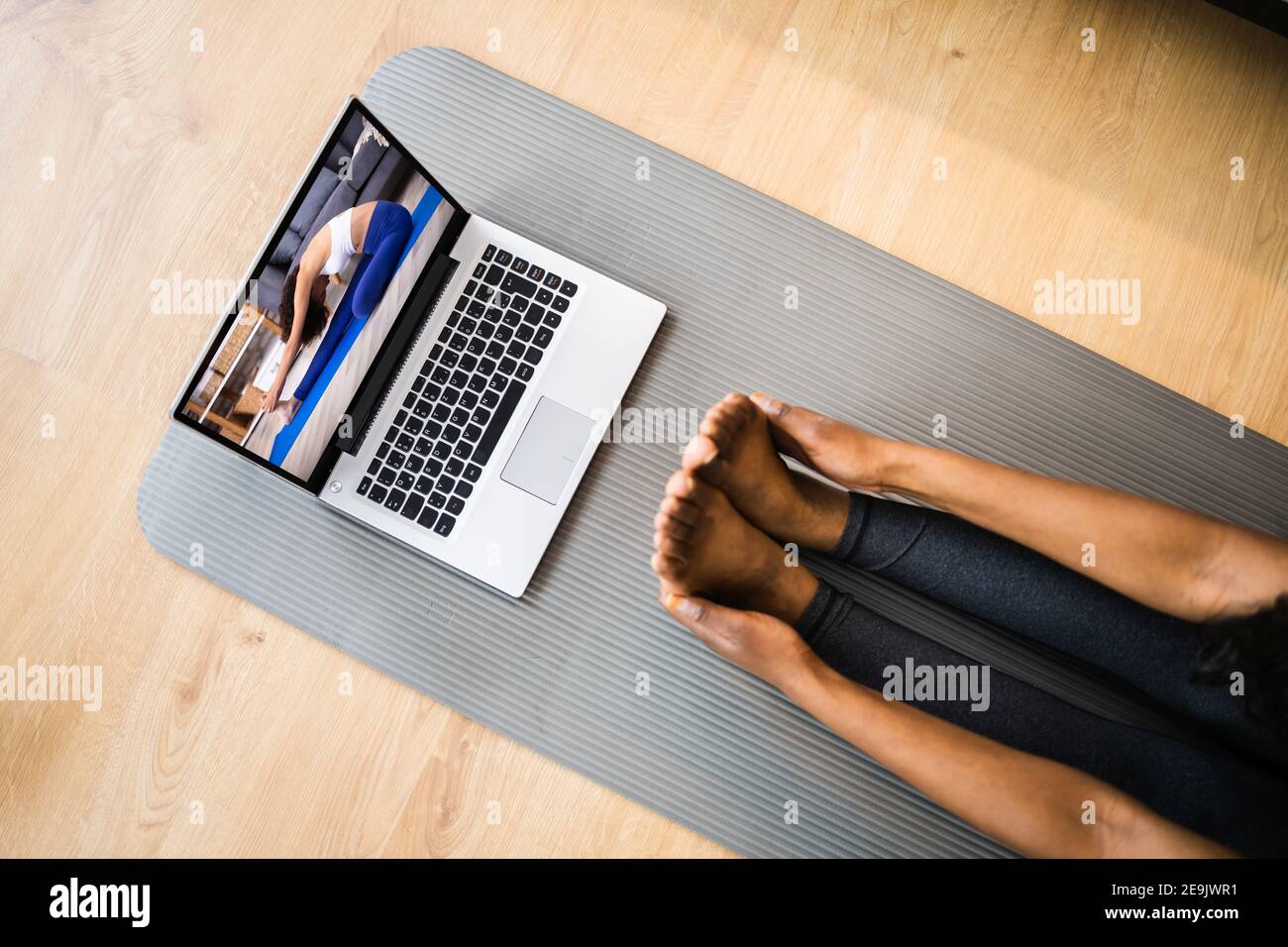 Online exercise programs hi-res stock photography and images - Alamy