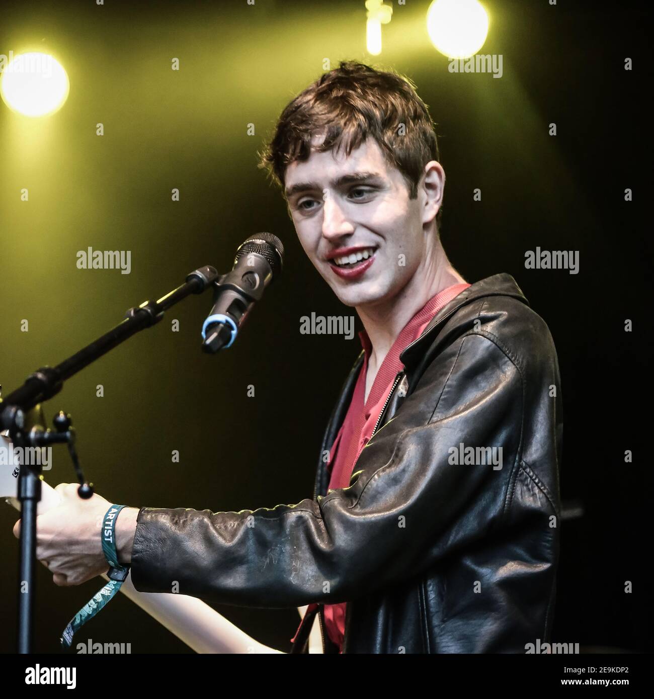 ezra-furman-performing-at-the-2014-end-of-the-road-festival-at-larmer