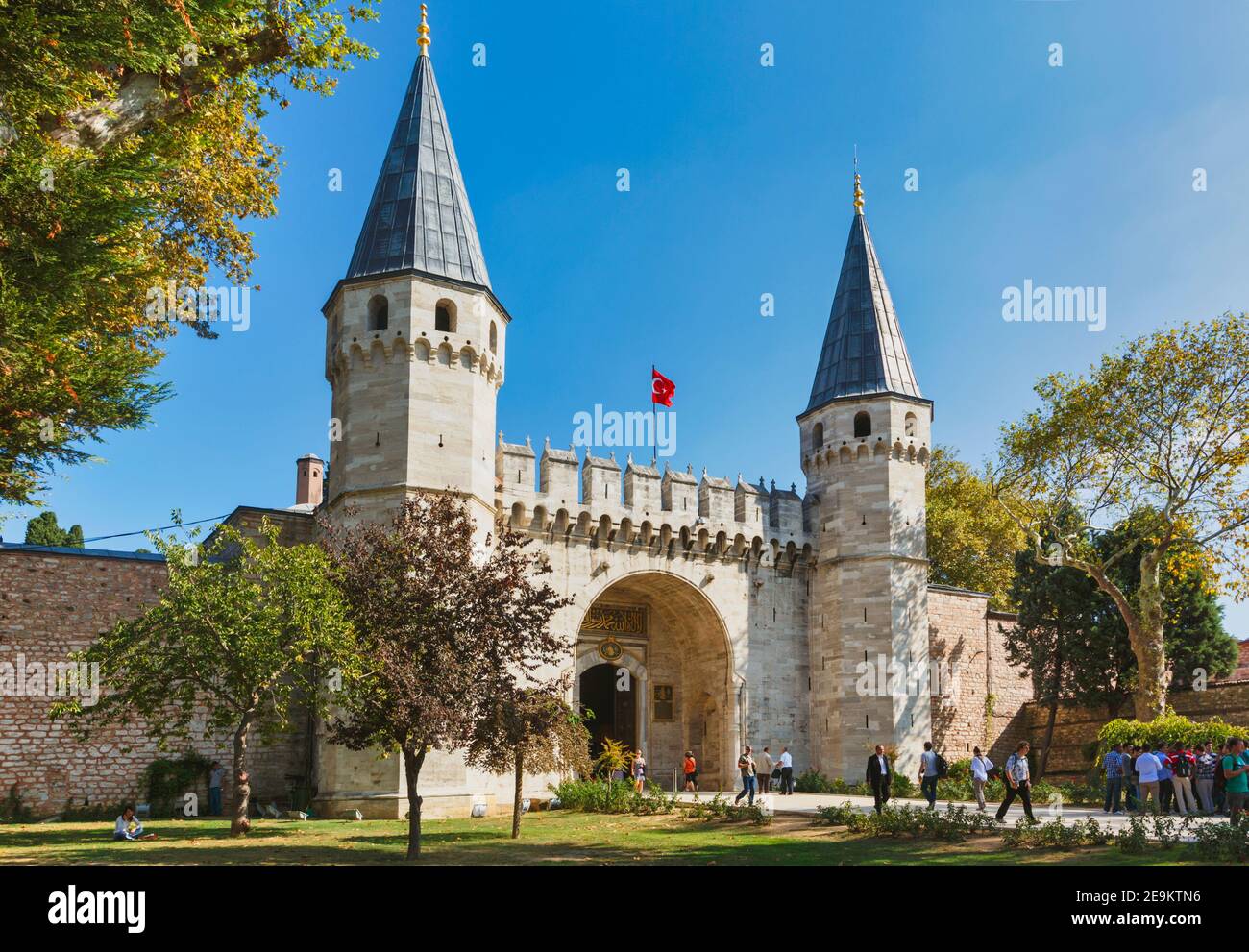 Istanbul, Turkey.  Topkapi Palace. Topkapi Sarayi.  Gate of Salutation.  An entrance to Palace.   It is also known as the Middle Gate.  In Turkish, Or Stock Photo