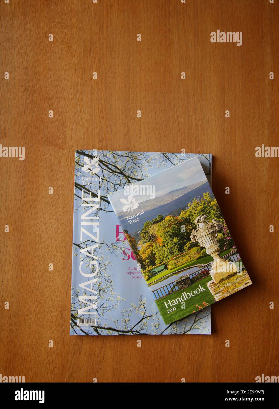 2021 National trust handbook and magazine Stock Photo Alamy